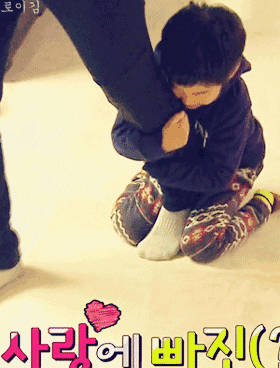 20000以上,土豪,你缺仆人吗?长得可爱还特喜欢吃的那种,求抱大腿!