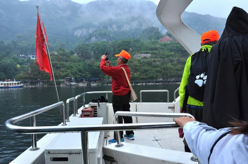 百余名台湾游客走进青天河_河南频道_凤凰网