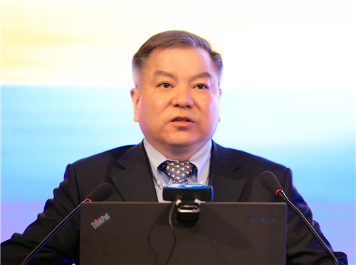 副院长马现仓本届年会会议期间举办了主题报告,工委会专题,讲座与查房