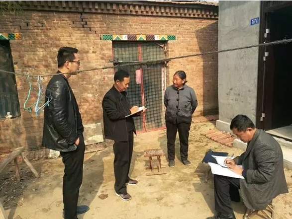 杨井村贫困户杨守习房屋失修漏雨,有一定安全隐患;何庄村马代荣身体不