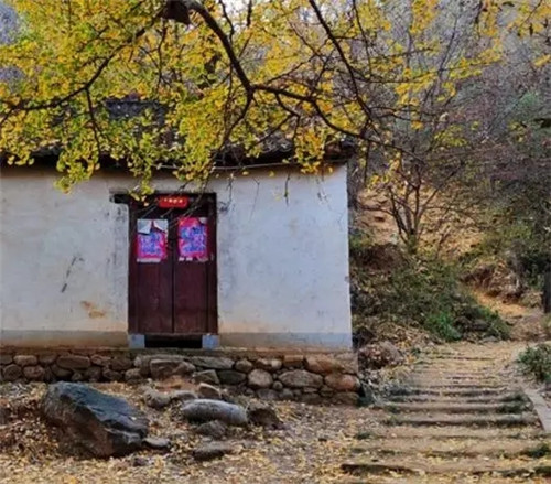 八百里伏牛山腹地——嵩县白河乡下寺村 千年古寺幽静而神秘