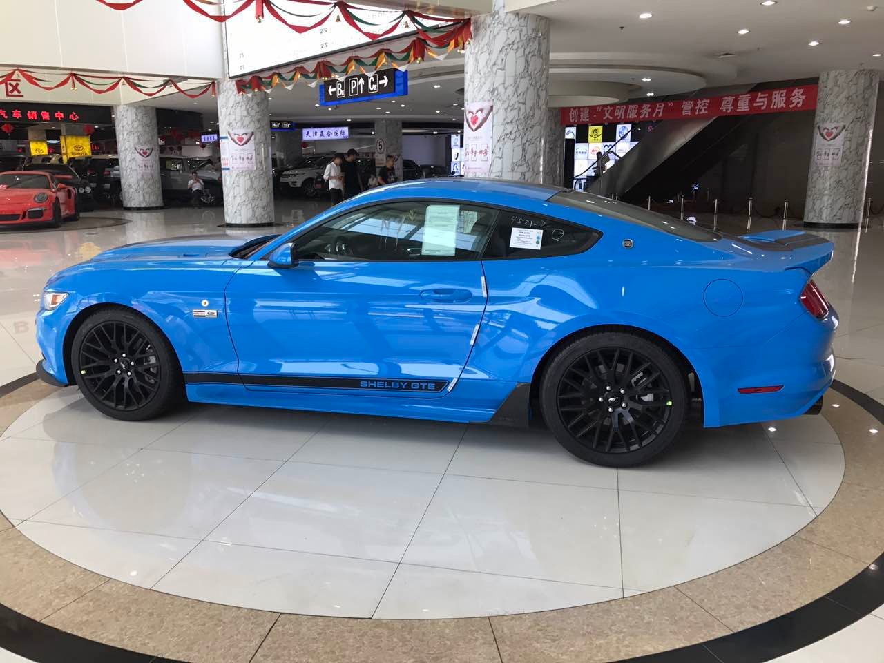 17款福特野马开野马绝对走向人生巅峰