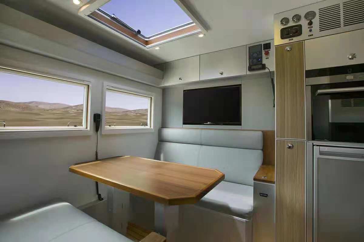 蓝牌德国man阿莫迪罗挑战者c型越野房车