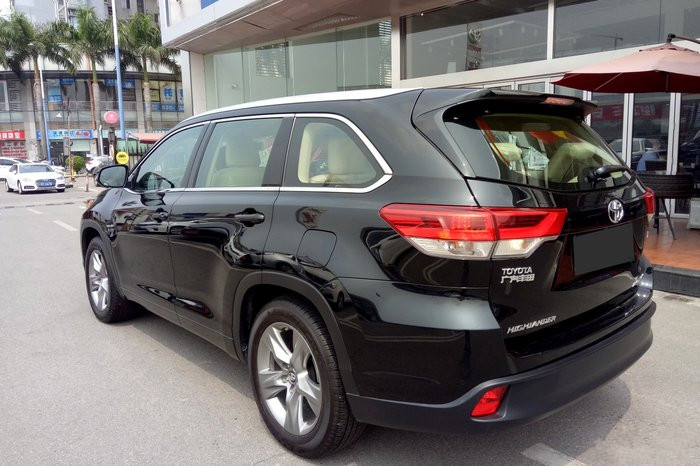 最新款丰田汉兰达最新裸车报价 购车送豪礼