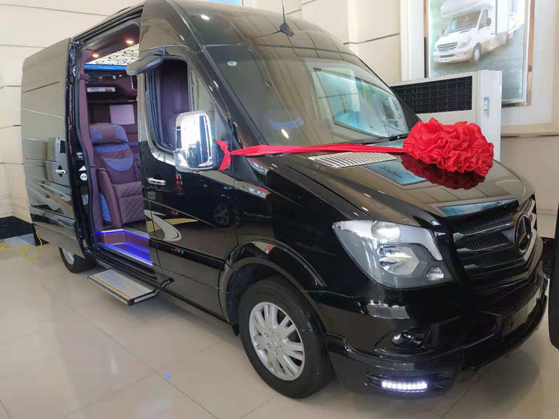 进口奔驰斯宾特隐藏九座总裁版商务车