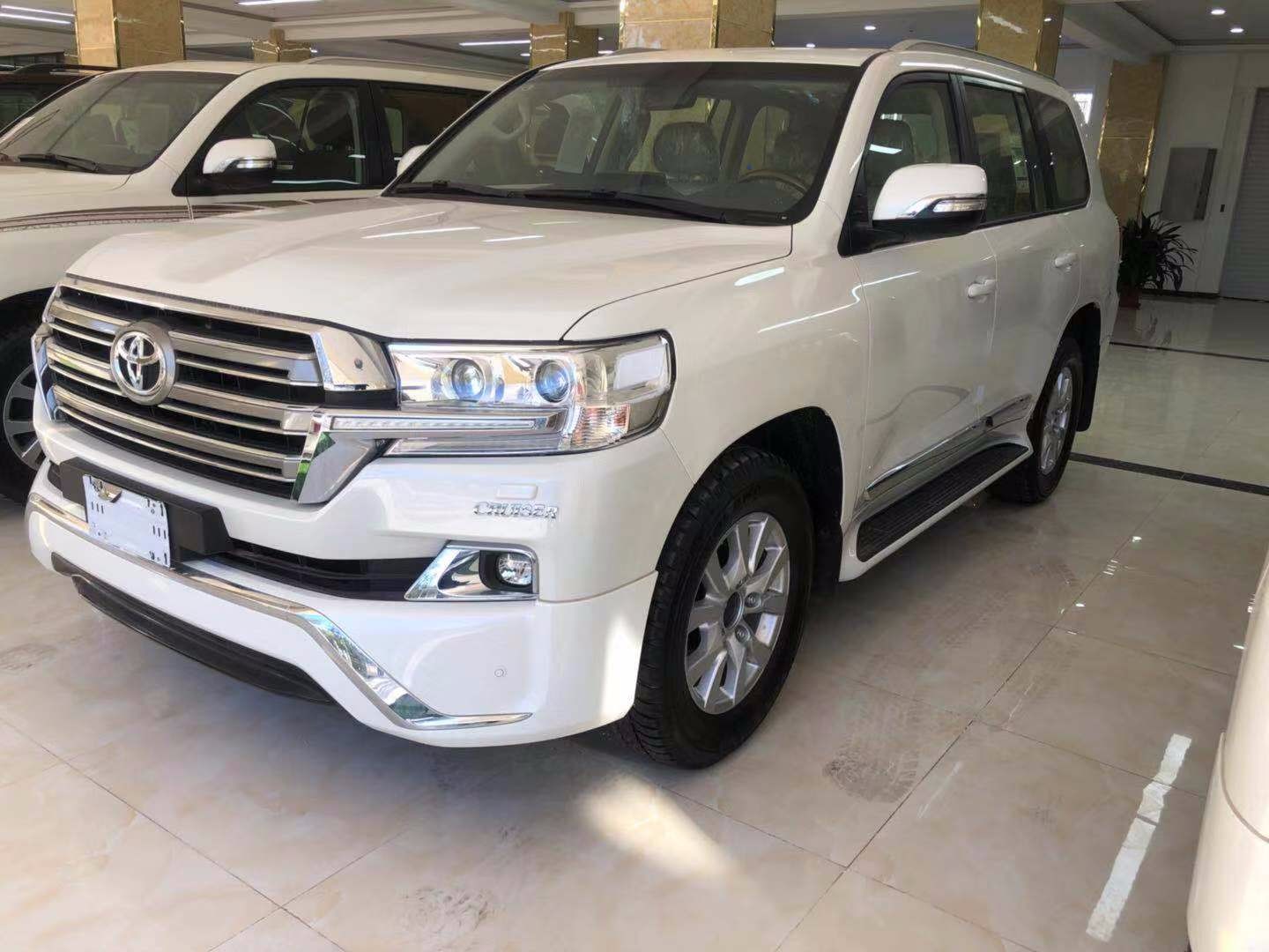 柴油18款中东版丰田酷路泽4500