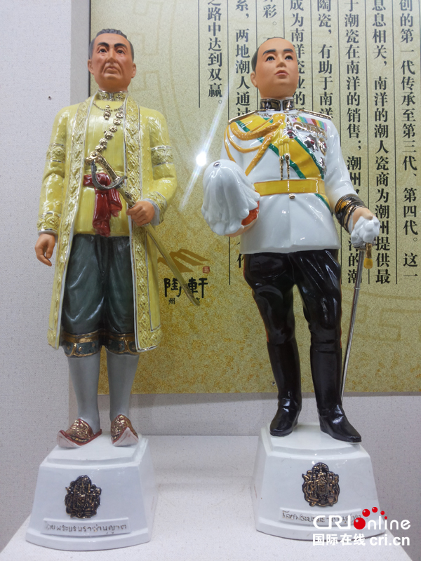 泰国国王今日消息 edf21aac-9a74-424f-b22a-3216f51b8cc2_size421_w600_h800.jpg