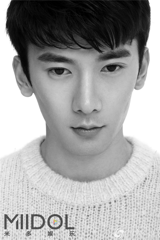 刘芮麟清新写真曝光温暖忧郁自由转换