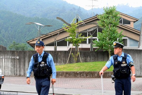 日本一男子在福利院持刀砍人已致19人死亡