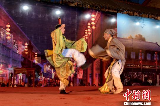 比武招亲. 徐振华 摄