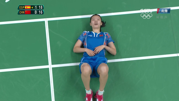 李雪芮在半决赛中受伤,无缘决赛.视频截图