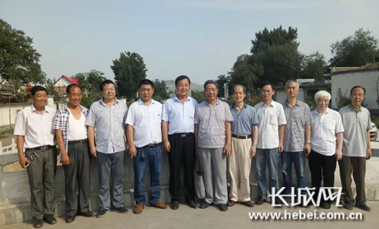 孙四会分别致词,并介绍了灵山镇和南家庄经济文化发展状况和美丽前景