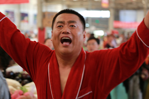 大导归来宋晓峰浴袍装再现江湖预测此款会火