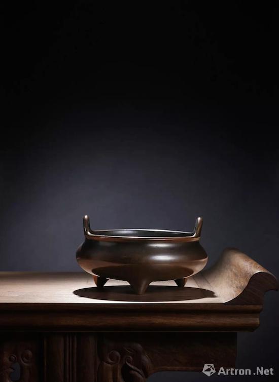 王世襄先生珍藏  "大明宣德年制"冲天耳三足炉 口径14cm 高7.