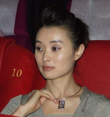 吴越原标题:曾遭到陈建斌"背叛",集美貌与智慧于一身却不红,如今依然