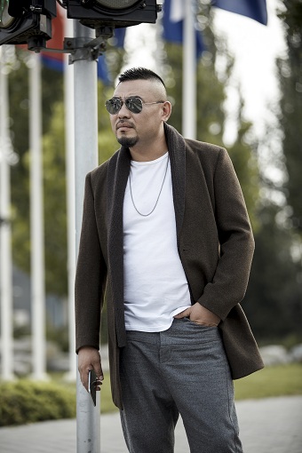 金钊手枪队开播战昆仑随后两戏连播