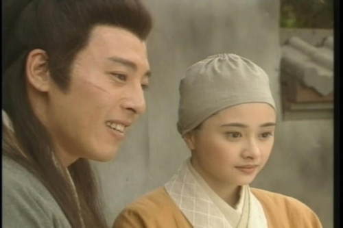 吕颂贤合影何美钿 多年后仪琳小师妹还是那么美_手机凤凰网