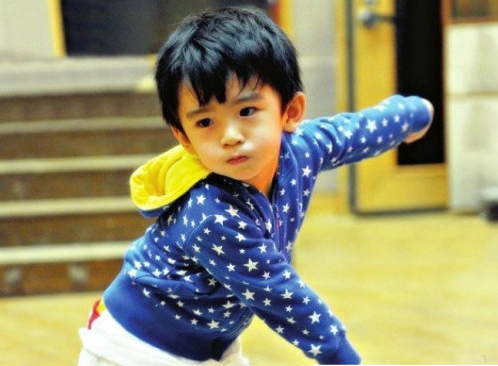 这样的星二代长大还得了,个个都是未来的男神!