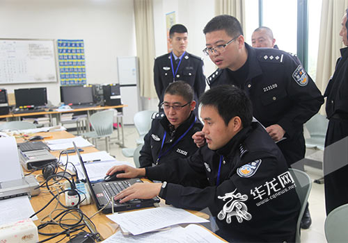 重庆近600名刑警比破案技能 全年破案上升两成_凤凰资讯