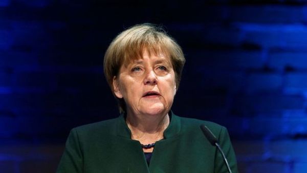 向左走,向右走? 两个女政治家或决定欧盟命运_凤凰资讯