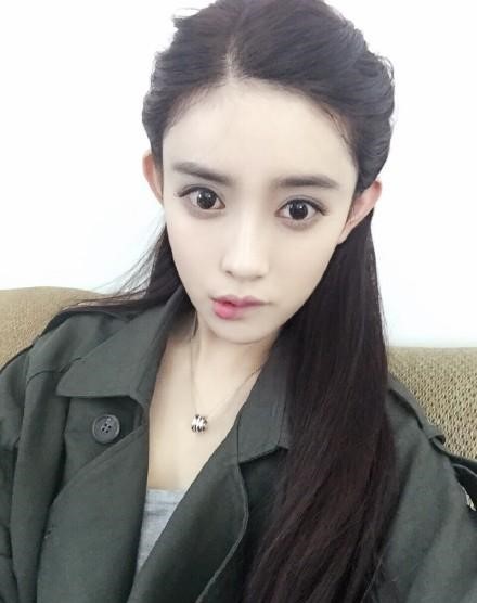 湖南台新捧花旦,长相酷似娜扎,与袁咏仪争吵惹争议