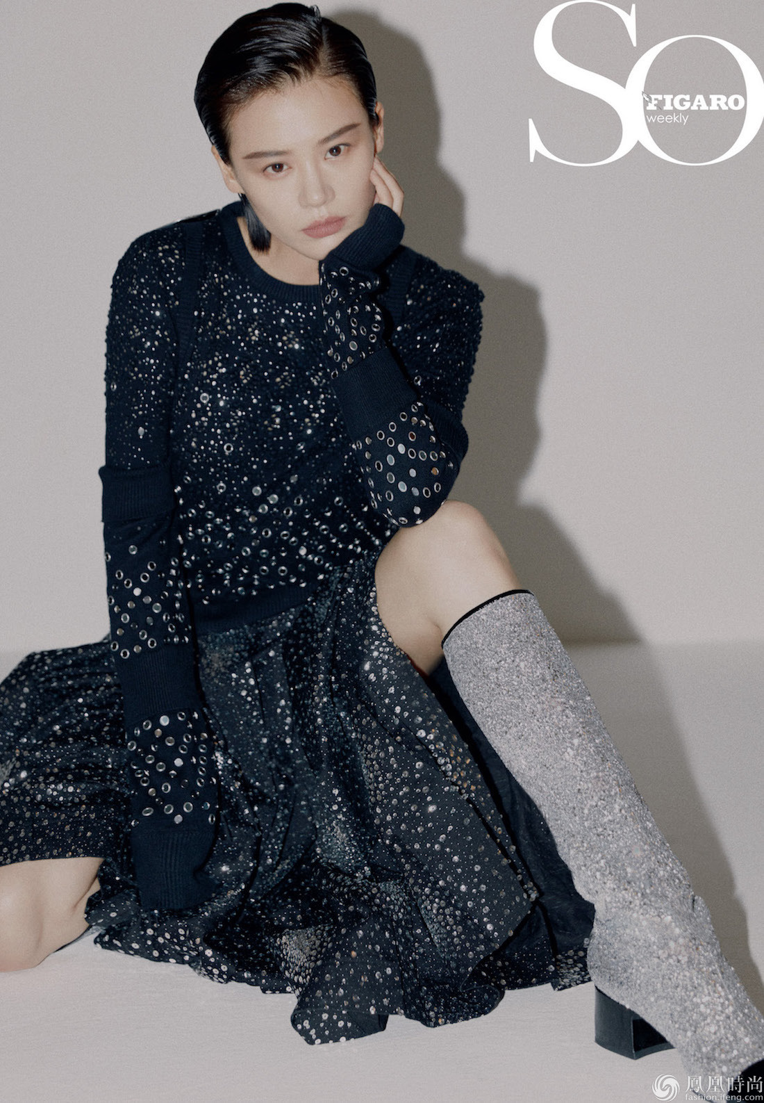 马思纯短发背头登封面 女将军叶昭"爷们力"max