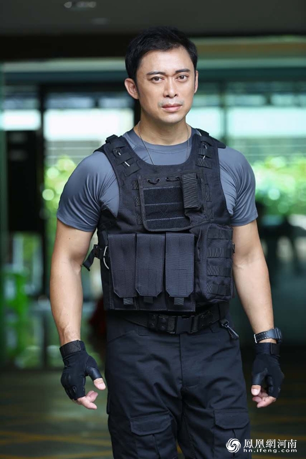 电影《痞子兵王之飓风营救》开机 功夫巨星樊少皇加盟_河南频道_凤凰