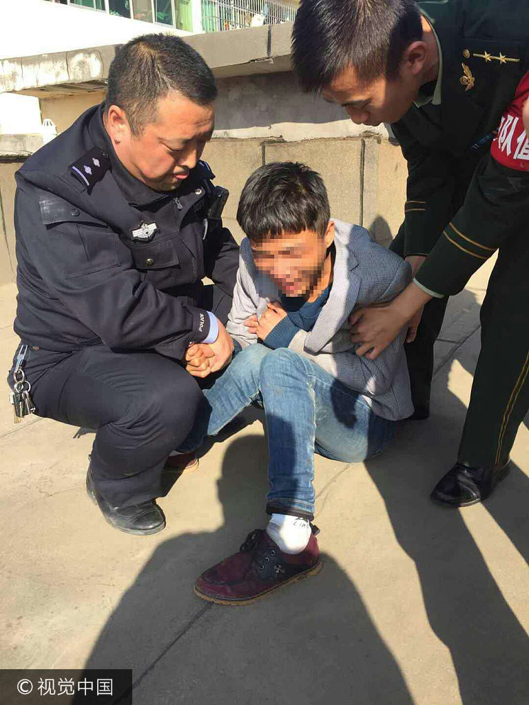 偷自家东西怕被责打 16岁少年欲轻生