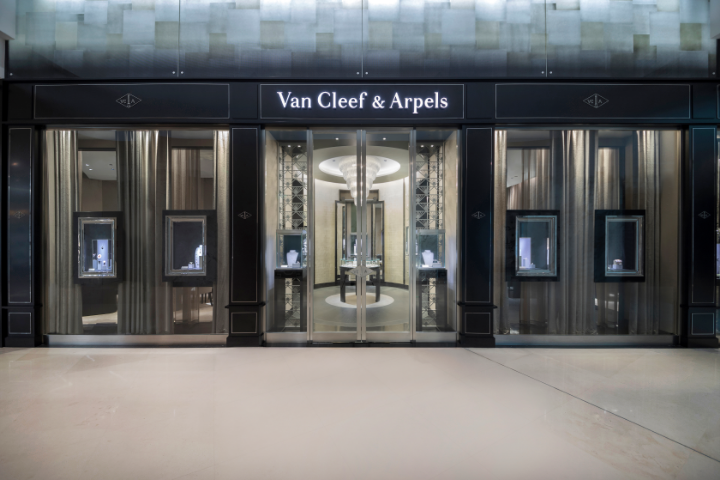 百年珠宝风华星城璀璨绽放 梵克雅宝长沙国际金融中心精品店优雅揭幕