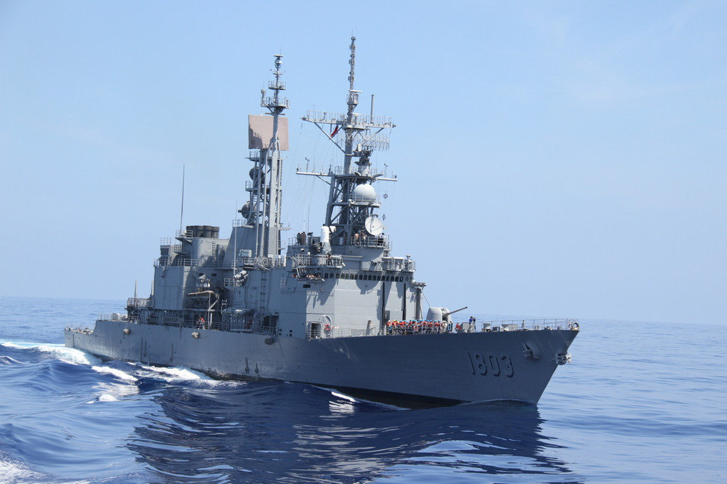 台基德级左营舰(ddg-1803)