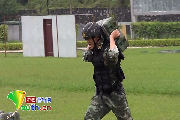 广东省武警总队何捷图片