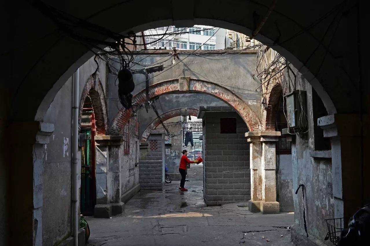 老上海这条粉色路火了改造后老弄堂可以这么时髦