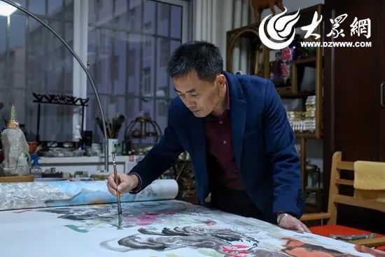 厉害了!莒县有位画家画了100只鸡