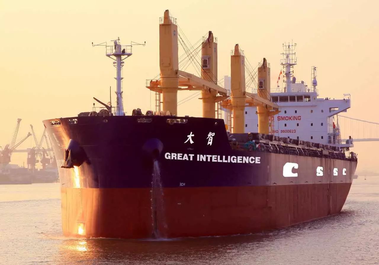 全球首艘智能船舶在上海交付