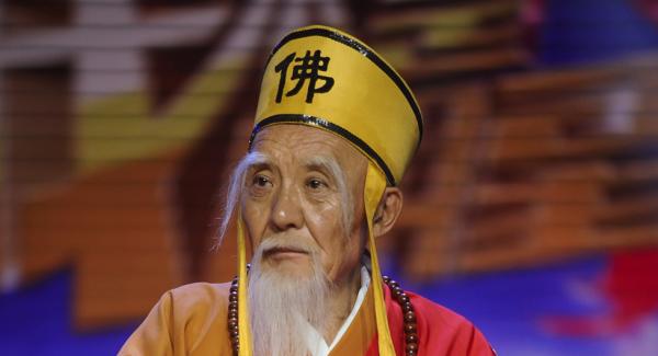 《新白娘子传奇》法海扮演者乾德门病逝,享年74岁_凤凰资讯