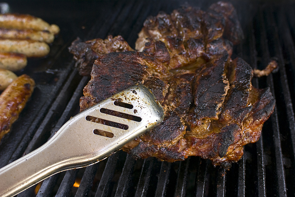 研究发现烤焦的烧烤和含糖食物或致不孕