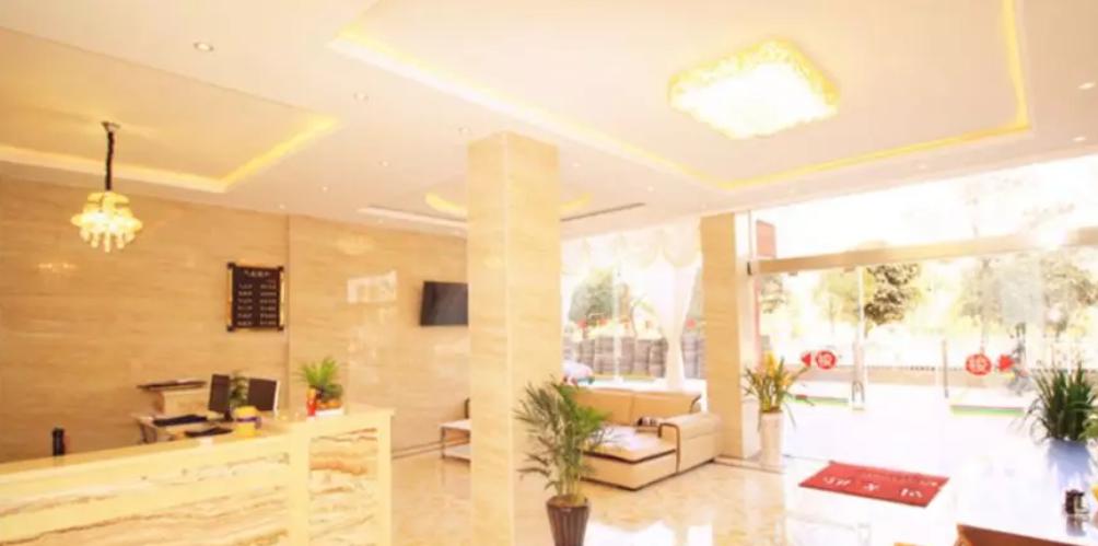 什么酒店可以睡满24小时 fcfe07f3aee0c68_w1004_h499.jpg