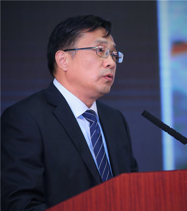 2018中国企业文化建设功勋人物秦本平解读西凤酒秘密