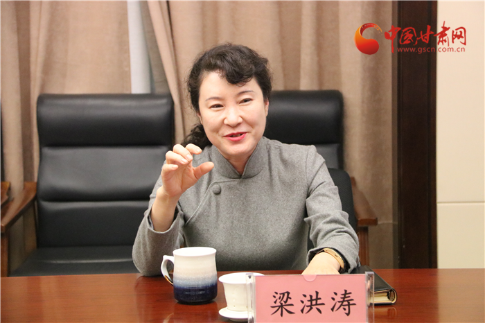 甘肃省委宣传部副部长,甘肃省委网信办主任梁洪涛参加活动当日的道德