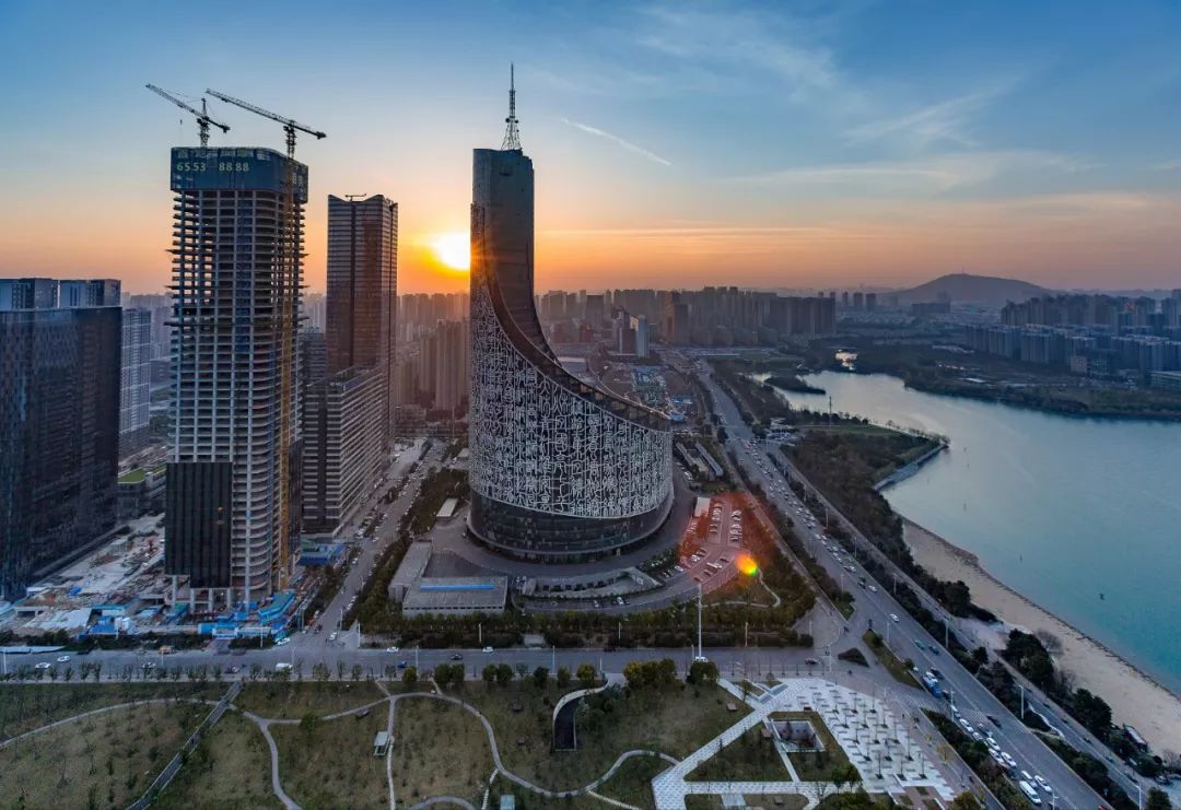 徽城焦点科研之血 在古都林立,名城星罗的中国,合肥的知名度并不高.