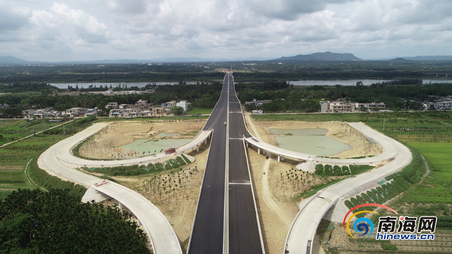 文琼高速预计7月通车11处互通立交连起一串景点